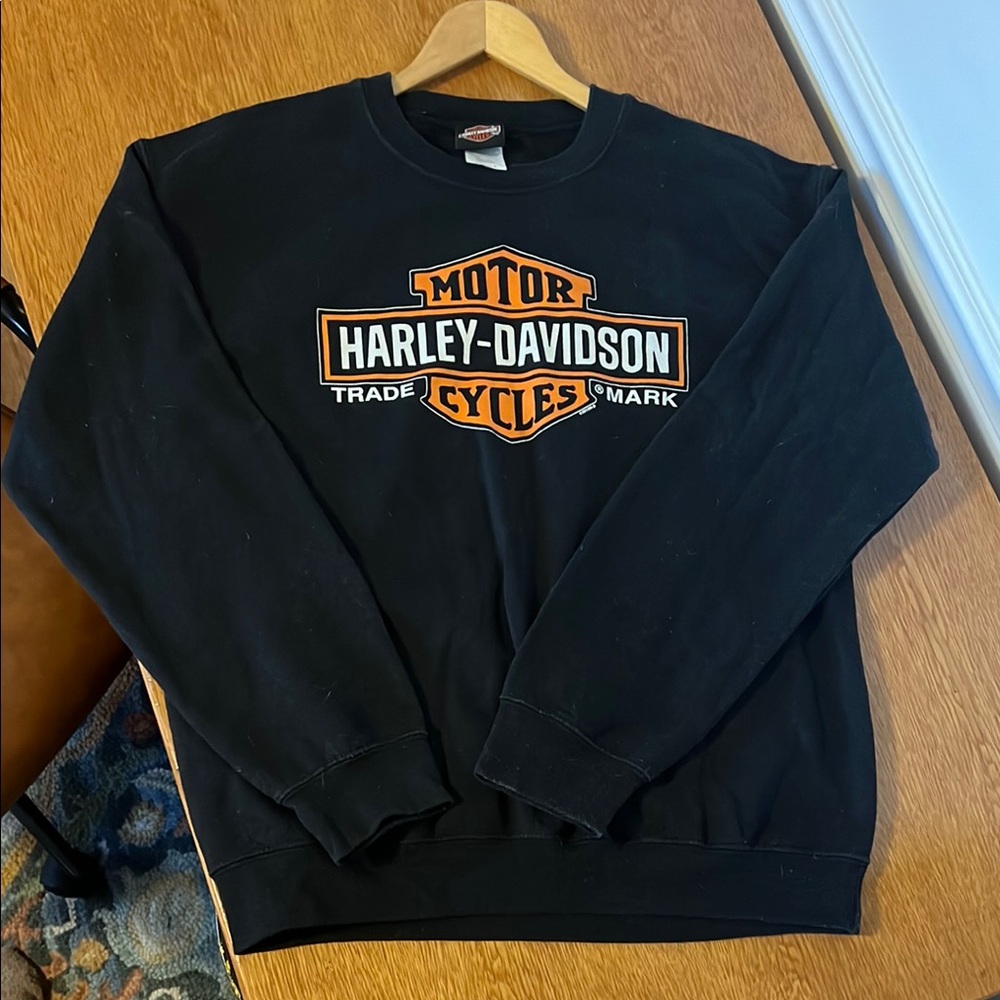 Harley-Davidson Black Crewneck Sweater with Iconic Logo